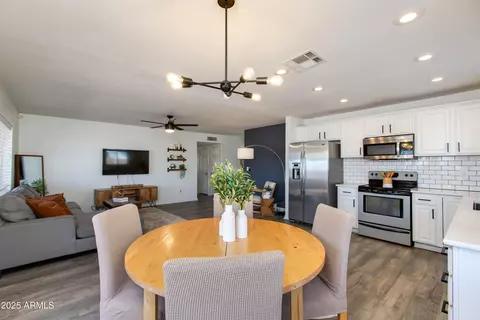343 S Cholla St, Gilbert, AZ 85233 photo 4