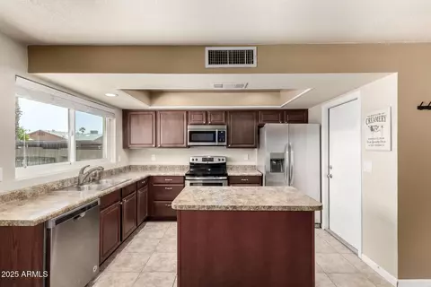 3415 E Anderson Dr, Phoenix, AZ 85032 photo 11