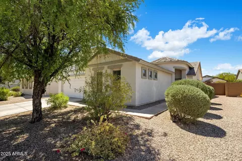 2615 W Silver Streak Way, San Tan Valley, AZ 85142