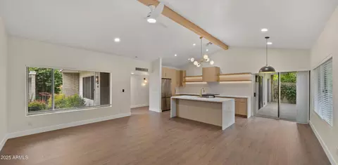4800 N 68th St #373, Scottsdale, AZ 85251