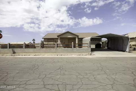 13561 S Calumet Rd, Arizona City, AZ 85123