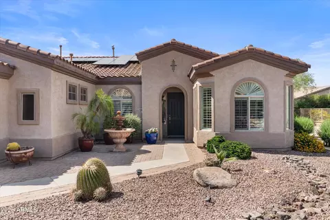 Exterior - 4234 E Narrowleaf Dr, Gilbert, AZ 85298 photo 7 of 12