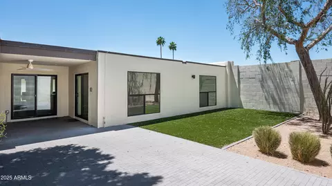 4336 E Piccadilly Rd, Phoenix, AZ 85018 photo 3