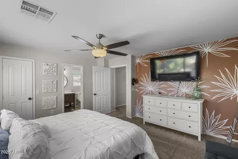 Bedroom - 2562 E Los Alamos St, Gilbert, AZ 85295 photo 2 of 4