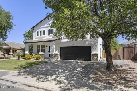 Exterior - 2562 E Los Alamos St, Gilbert, AZ 85295 photo 2 of 4