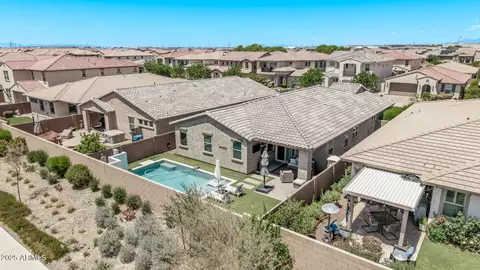 View/Area - 10029 E Wavelength Ave, Mesa, AZ 85212 photo 3 of 6
