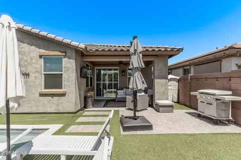 Exterior - 10029 E Wavelength Ave, Mesa, AZ 85212 photo 7 of 11
