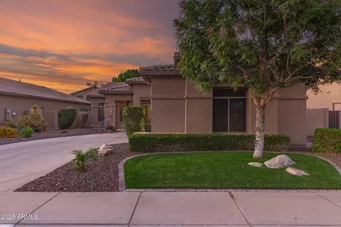 712 W Jade Dr, Chandler, AZ 85248