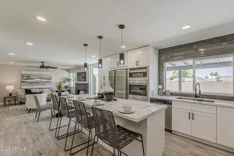 Kitchen - 4509 E La Puente Ave, Phoenix, AZ 85044 photo 7 of 8