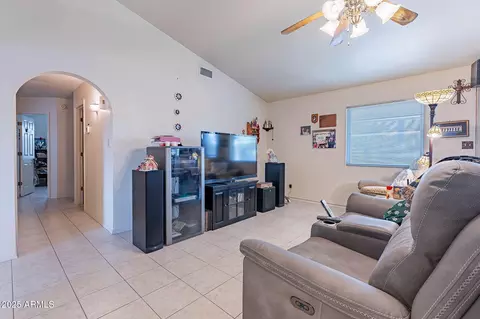 Entry Way - 6311 E Ivy St, Mesa, AZ 85205 photo 2 of 2