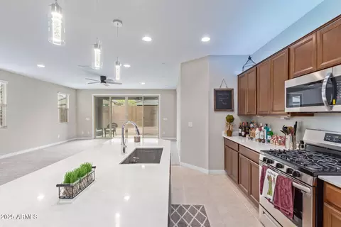 Kitchen - 1323 E Maldonado Dr, Phoenix, AZ 85042 photo 2 of 2