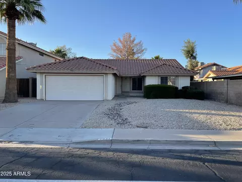 4332 E Frye Rd, Phoenix, AZ 85048