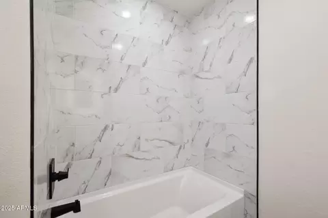 Bath - 1030 E Wescott Dr, Phoenix, AZ 85024 photo 4 of 4