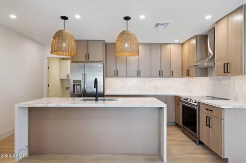 Kitchen - 1030 E Wescott Dr, Phoenix, AZ 85024 photo 1 of 5