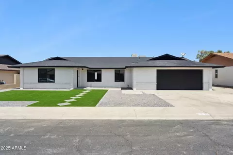1030 E Wescott Dr, Phoenix, AZ 85024