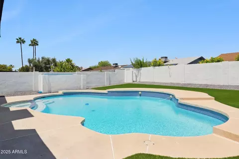 Exterior - 1030 E Wescott Dr, Phoenix, AZ 85024 photo 9 of 9