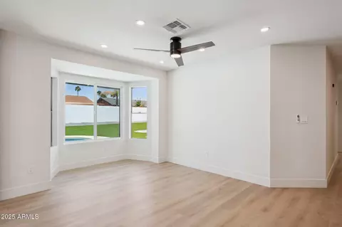 Living - 1030 E Wescott Dr, Phoenix, AZ 85024 photo 6 of 8