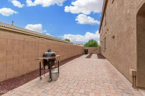 Exterior - 1876 E Azalea Ct, Gilbert, AZ 85298 photo 8 of 11