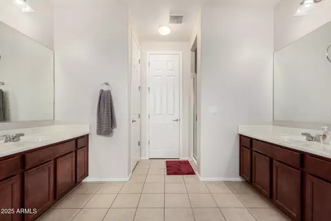 Bath - 1876 E Azalea Ct, Gilbert, AZ 85298 photo 1 of 3