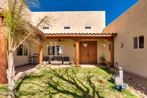 9141 E Sunshine Ln, Hereford, AZ 85615 photo 2