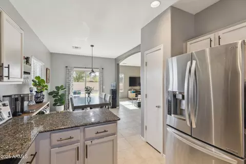 894 S Buena Vista Dr, Apache Junction, AZ 85120 photo 12