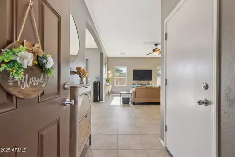 894 S Buena Vista Dr, Apache Junction, AZ 85120 photo 3