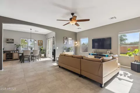 894 S Buena Vista Dr, Apache Junction, AZ 85120 photo 5