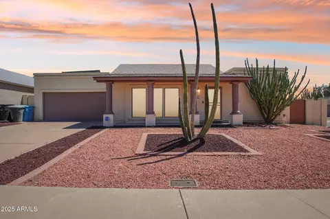 4231 W Villa Maria Dr, Glendale, AZ 85308