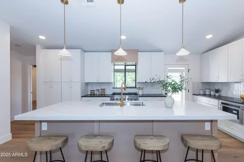 Kitchen - 214 W Ruth Ave, Phoenix, AZ 85021 photo 1 of 5