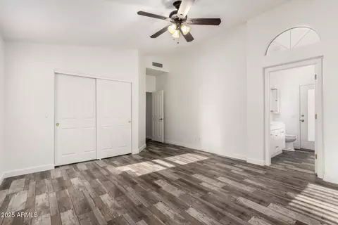 2223 E Crest Ln, Phoenix, AZ 85024 photo 10