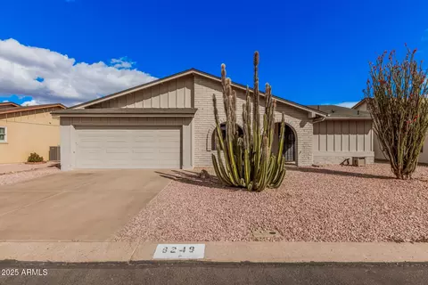 8248 Emelita Ave, Mesa, AZ 85208