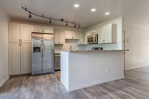 4950 N Miller Rd #233, Scottsdale, AZ 85251