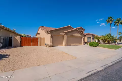 1506 W Laurel Ave, Gilbert, AZ 85233 photo 3