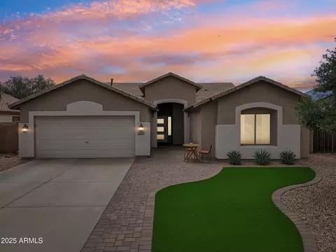 1070 S Amber St, Chandler, AZ 85286
