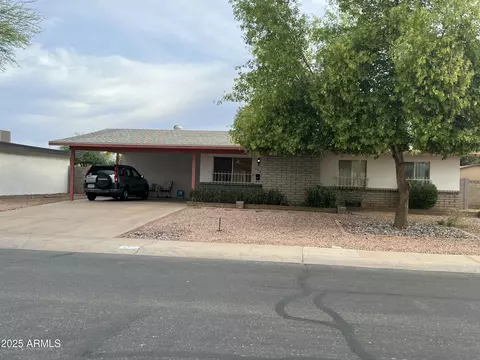 892 W Dublin St, Chandler, AZ 85225