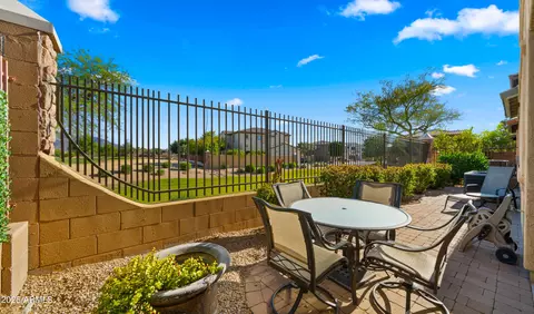 Exterior - 3277 E Meadowview Dr, Gilbert, AZ 85298 photo 5 of 10