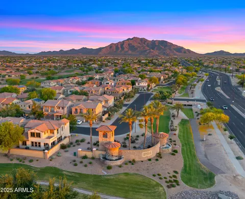 View/Area - 3277 E Meadowview Dr, Gilbert, AZ 85298 photo 8 of 9