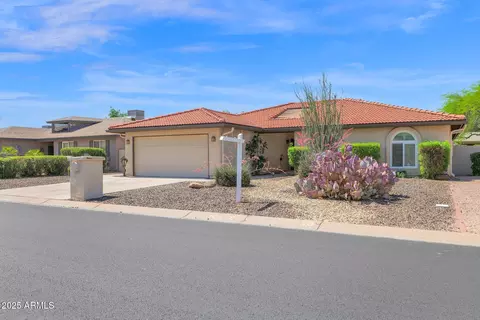 25644 S Howard Dr, Sun Lakes, AZ 85248