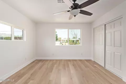 Bedroom - 1133 E Brown St, Phoenix, AZ 85020 photo 2 of 2