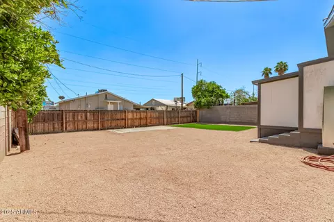 Exterior - 1133 E Brown St, Phoenix, AZ 85020 photo 3 of 5