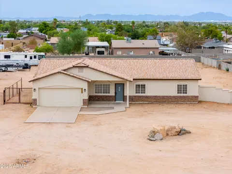 9713 El Paso St, Mesa, AZ 85207