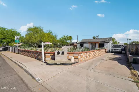 2118 E Oak St, Phoenix, AZ 85006 photo 9