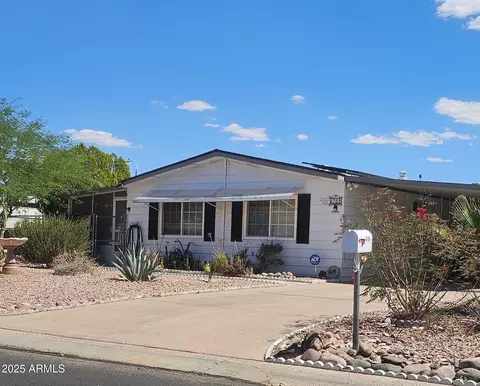 8709 E Coralbell Ave, Mesa, AZ 85208