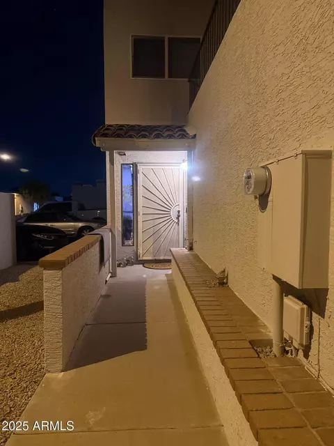 9060 N 47th Ln, Glendale, AZ 85302