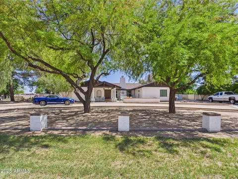 2331 E Melrose St, Gilbert, AZ 85297 photo 2