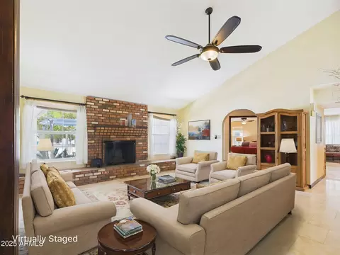 2331 E Melrose St, Gilbert, AZ 85297 photo 4