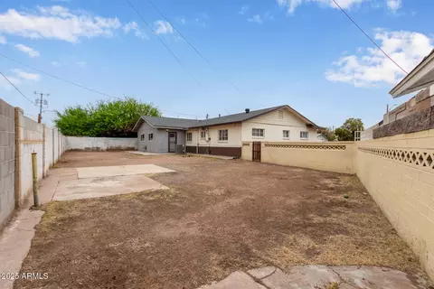 Exterior - 2022 E Mulberry Dr, Phoenix, AZ 85016 photo 5 of 7