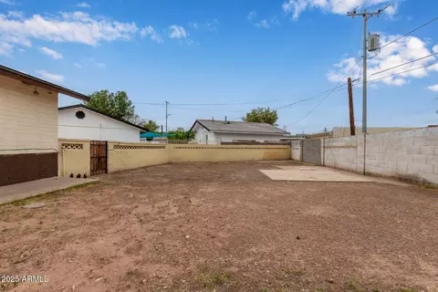 Exterior - 2022 E Mulberry Dr, Phoenix, AZ 85016 photo 3 of 7