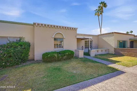 556 N Hobson Plz, Mesa, AZ 85203