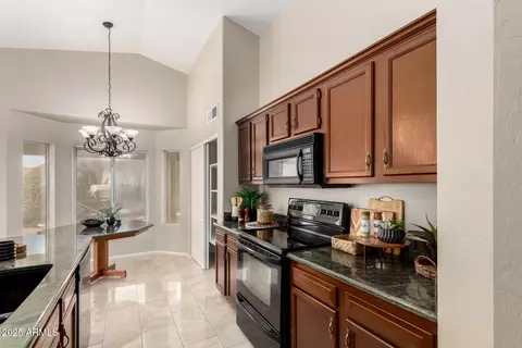 Kitchen - 3631 E Long Lake Rd, Phoenix, AZ 85048 photo 2 of 3